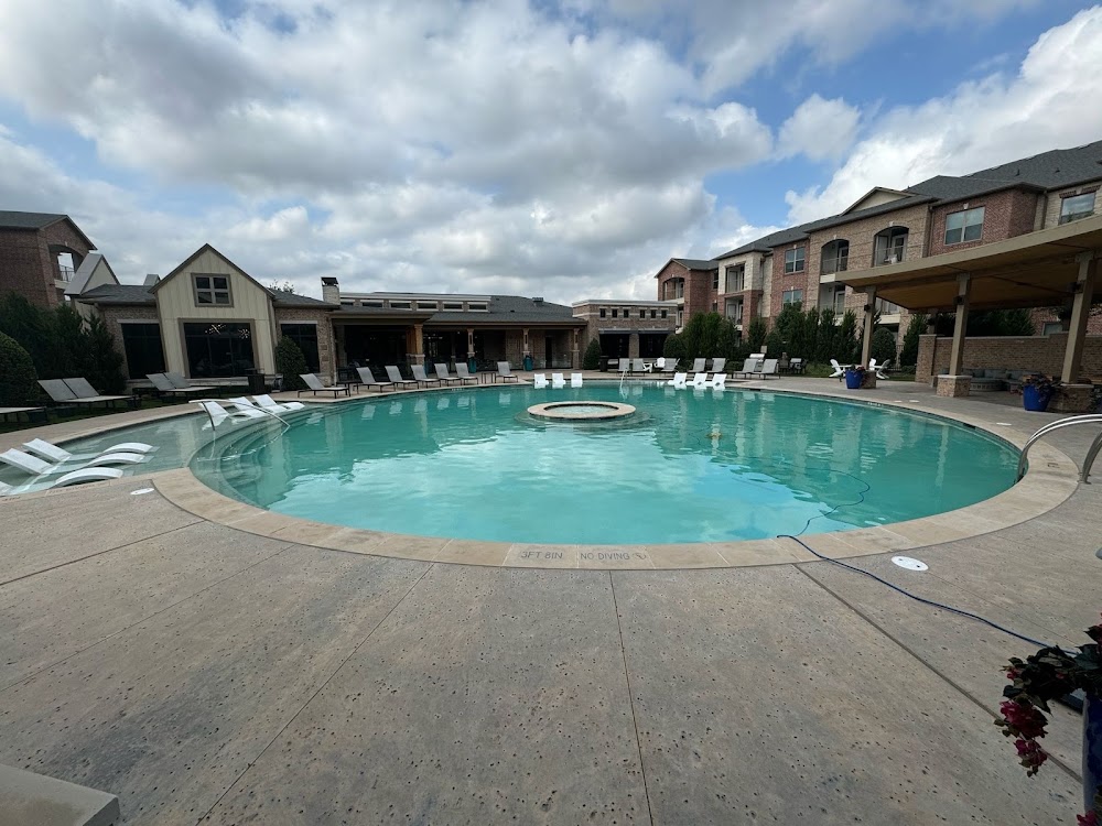 Windsor Castle Hills Apartments
