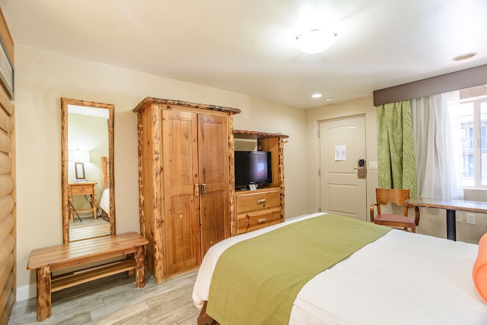 Zion Pioneer Lodge